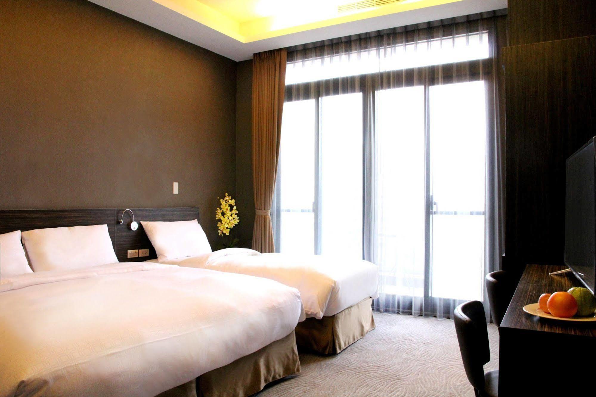 Capital Hotel Songshan Тайбей Екстер'єр фото